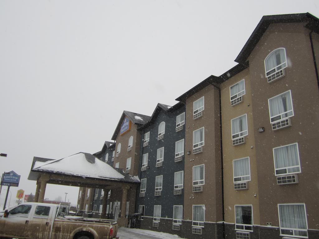 Lakeview Inns & Suites - Fort Nelson Exteriér fotografie