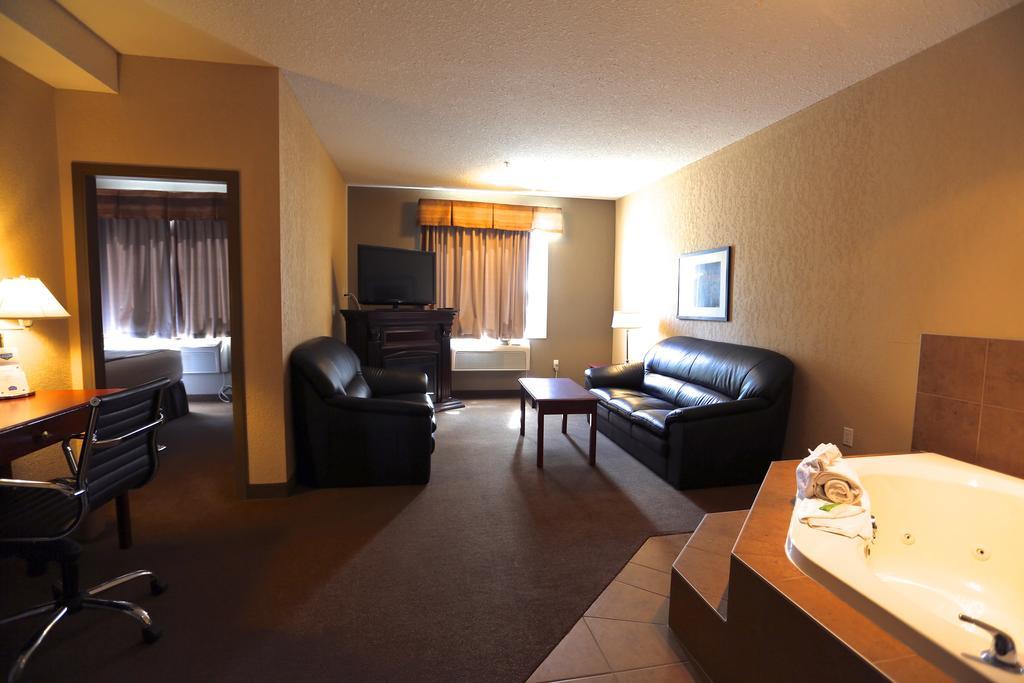 Lakeview Inns & Suites - Fort Nelson Exteriér fotografie