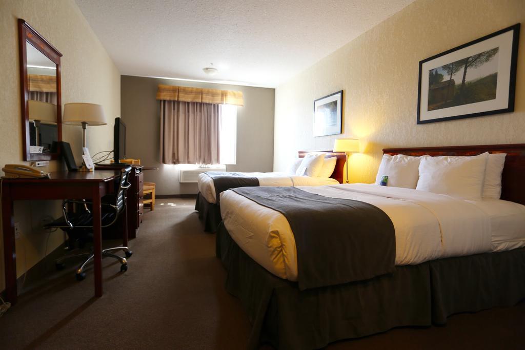 Lakeview Inns & Suites - Fort Nelson Exteriér fotografie